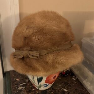 Vintage Elegant Tan Fur Cloche Hat. 21. (Small)
